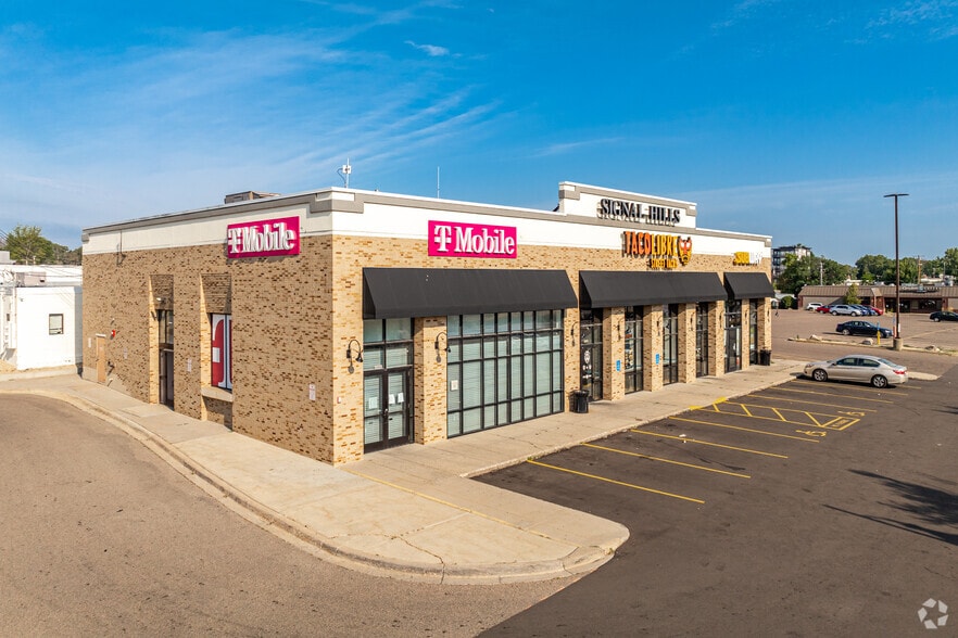 More Photos Of 1201 Robert St S, West Saint Paul Unknown For Lease