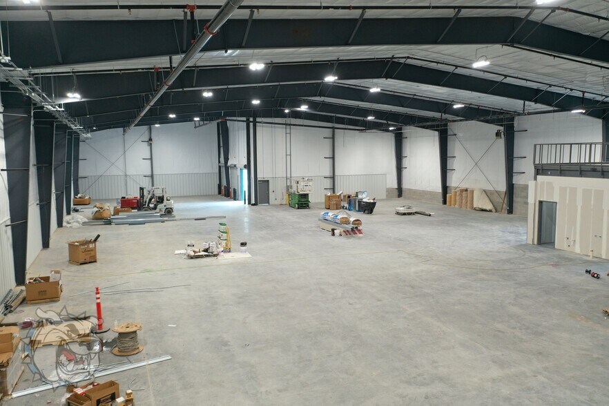 More Photos Of 6620 Stuart Ave, Jacksonville Warehouse For Lease