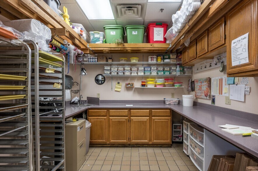 More Photos Of 9298 Apison Pike, Ooltewah Office Residential For Sale