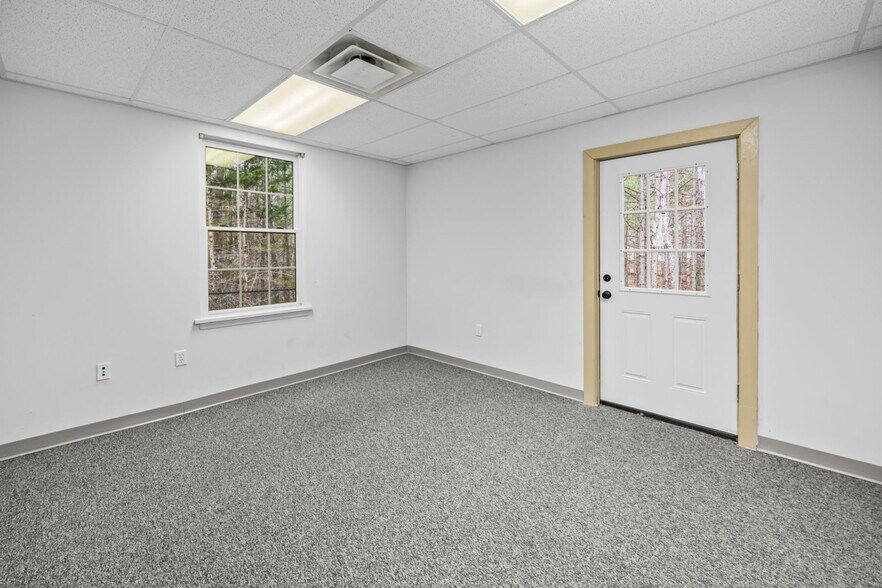 More Photos Of 314 Chris Gaupp Dr, Galloway Medical For Lease