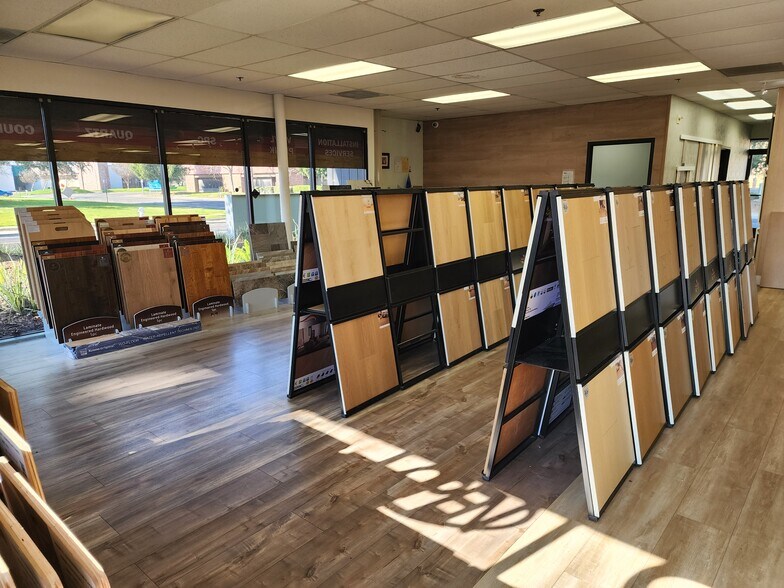 More Photos Of 9960 Business Park Dr, Sacramento Showroom For Lease