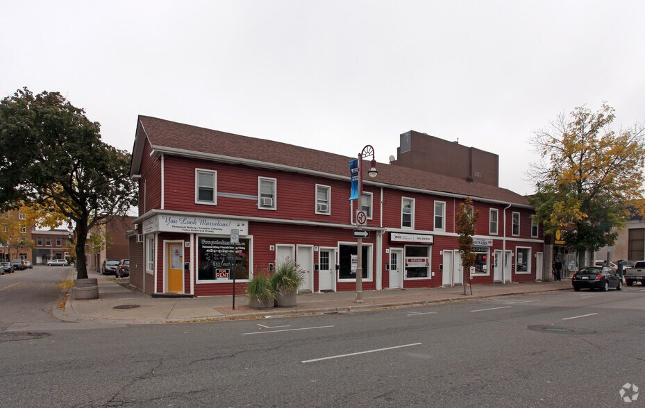 More Photos Of 21-31 Bond St E, Oshawa Storefront Retail Residential For Lease