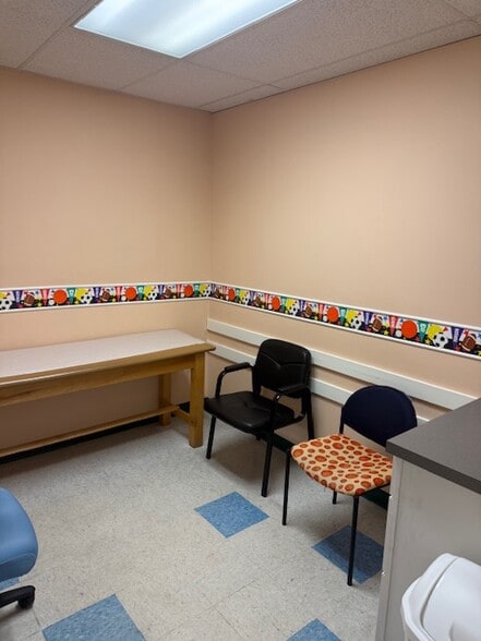 More Photos Of 11906 Darnestown Rd, Gaithersburg Medical For Sale