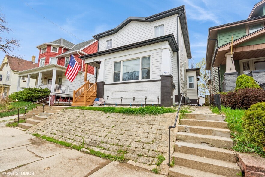 More Photos Of 1131 Erie St, Racine Apartments For Sale