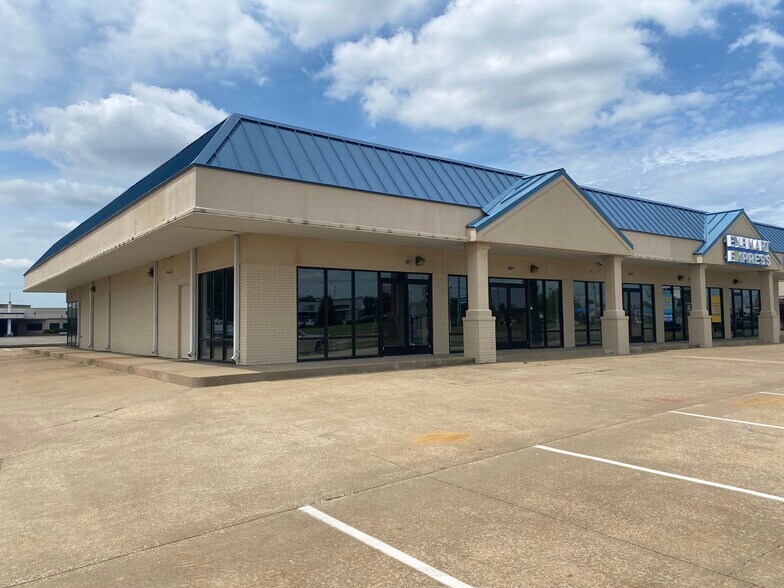 Primary Photo Of 5040 Frederica St, Owensboro Storefront For Lease