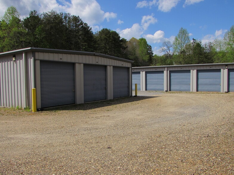 More Photos Of 323 GA-325, Blairsville Self Storage For Sale