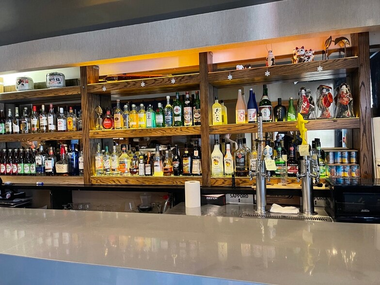 More Photos Of 5432 Walnut St, Pittsburgh Restaurant For Lease
