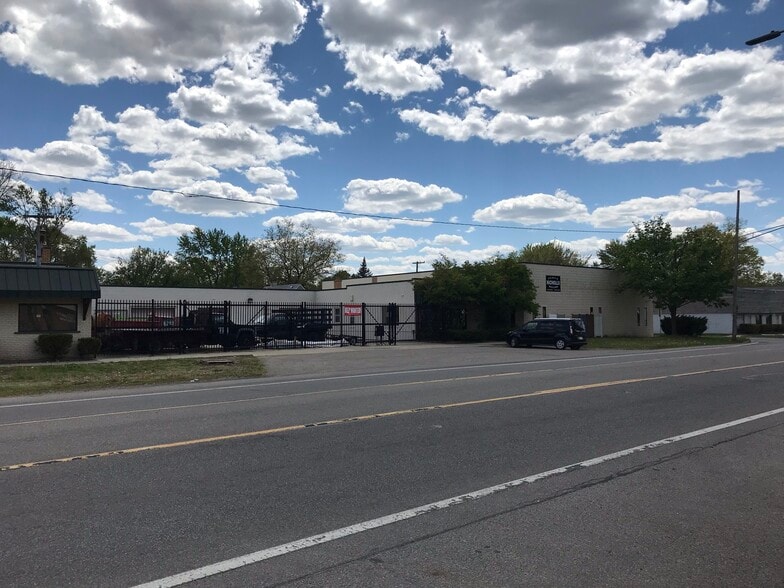 Primary Photo Of 26835 W 7 Mile Rd, Redford Township Warehouse For Sale