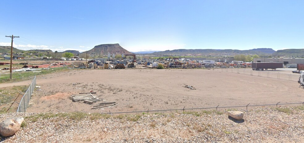 More Photos Of 990 S 100 E, Washington Land For Lease