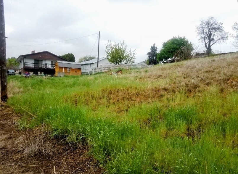 More Photos Of 222 Kenwood st, Omak Land For Sale