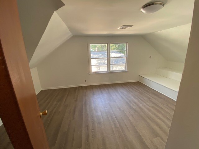 More Photos Of 1113 W Hill St, Urbana Apartments For Sale