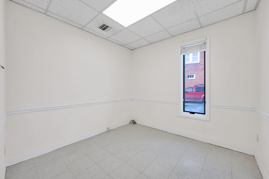 More Photos Of 102-104 S Main St, Manville Office Residential For Lease