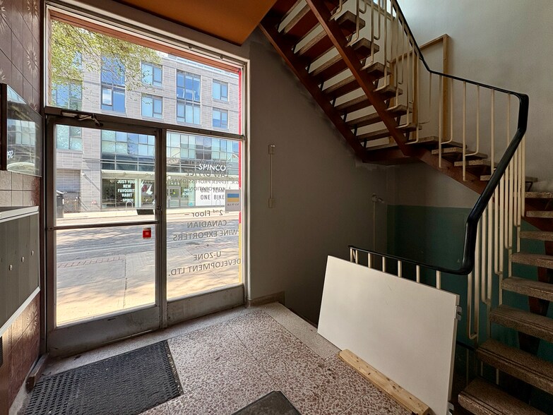 More Photos Of 461 Princess St, Kingston Storefront Retail Residential For Lease