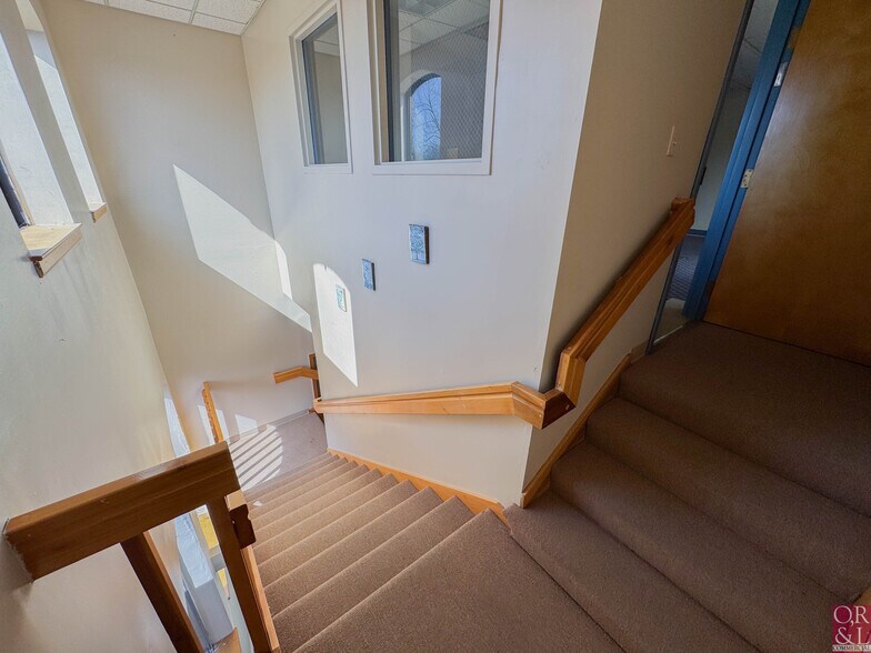 More Photos Of 199 Oakwood Ave, West Hartford Medical For Sale