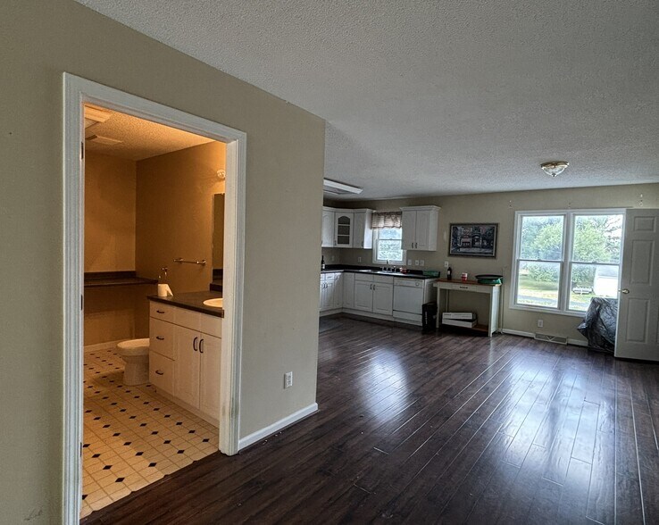 More Photos Of 3640 Clinton St, Buffalo Freestanding For Sale