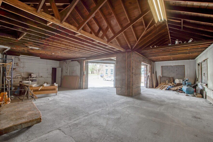 More Photos Of 24 Johnes St, Newburgh Light Manufacturing For Lease