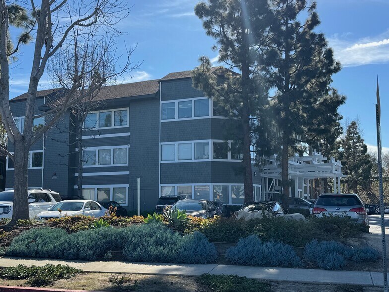 More Photos Of 2900 Bristol St, Costa Mesa Loft Creative Space For Lease