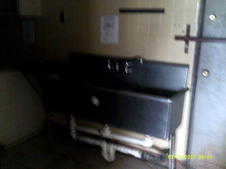 More Photos Of 7645 AL-97, Letohatchee Convenience Store For Lease