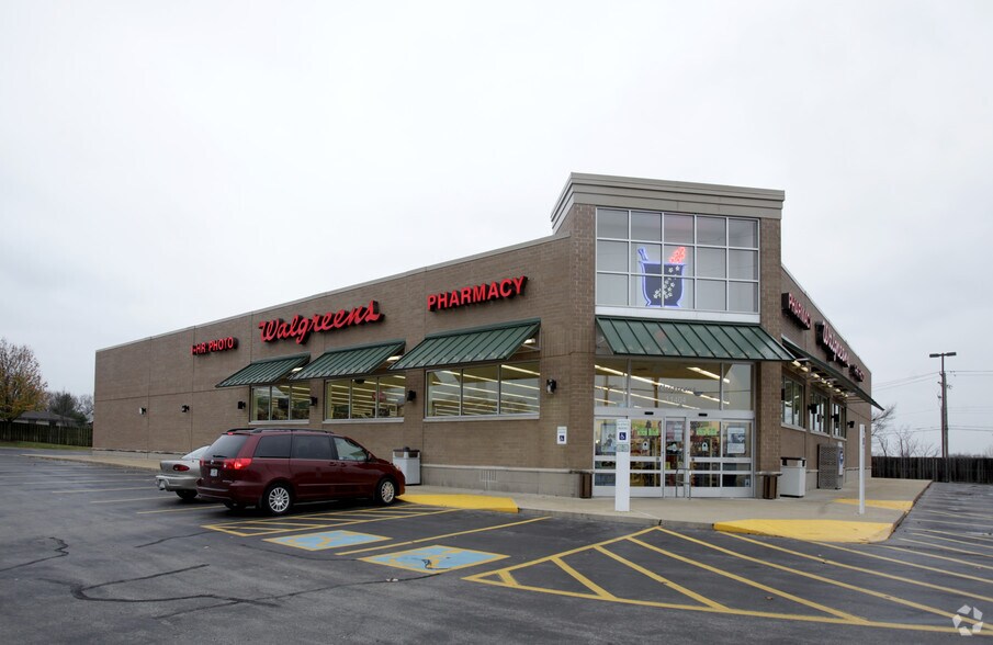 Primary Photo Of 11404 St. Charles Rock Rd, Bridgeton Drugstore For Lease