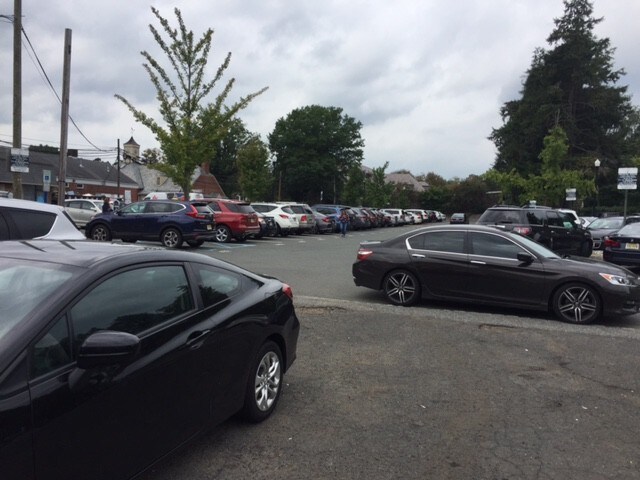 More Photos Of 235 E Broad St, Westfield Storefront For Lease