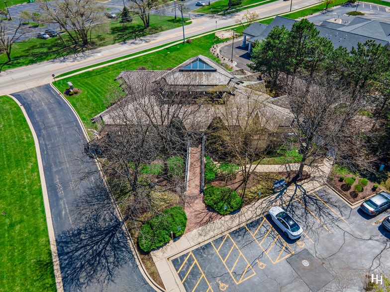 More Photos Of 970 McHenry Ave, Crystal Lake Medical For Sale