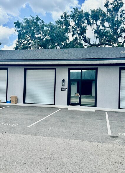 More Photos Of 741 Tillman Pl, Plant City Light Distribution For Lease