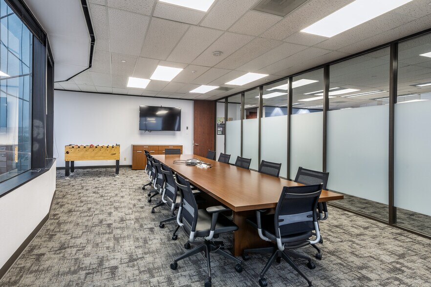 More Photos Of 13750 San Pedro Ave, San Antonio Coworking Space