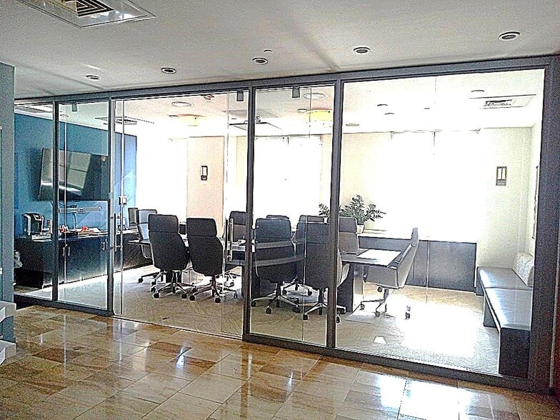 More Photos Of 1500-1506 Walnut St, Philadelphia Office For Lease