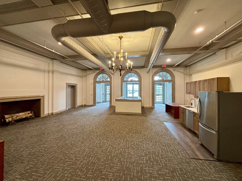 More Photos Of 870 Westminster St, Providence Apartments For Lease