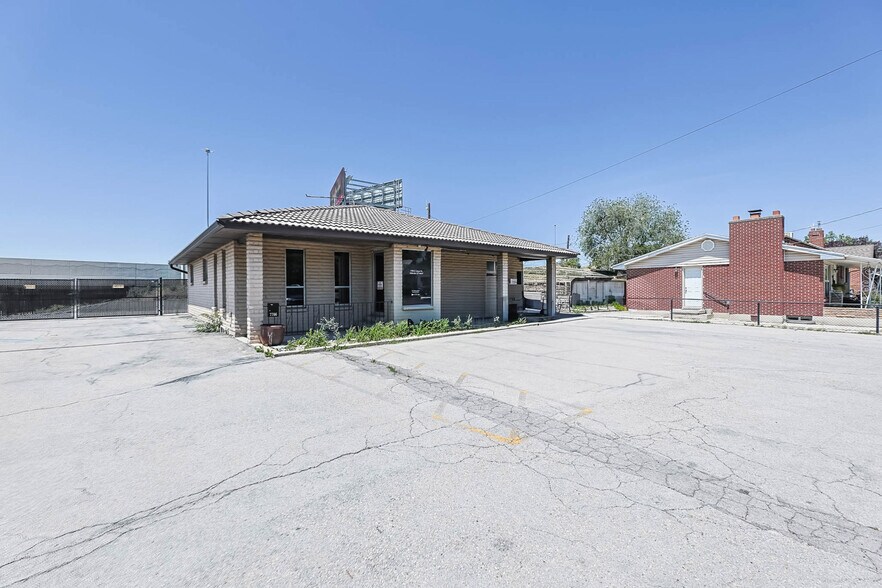 More Photos Of 7706 S Locust St, Midvale Medical For Sale