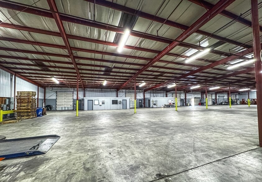More Photos Of 1605 Prosser Rd, Knoxville Warehouse For Lease