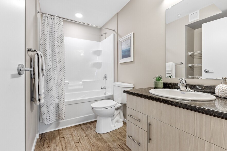 More Photos Of 1070 Noëlla Leclair Way, Ottawa Apartments For Lease