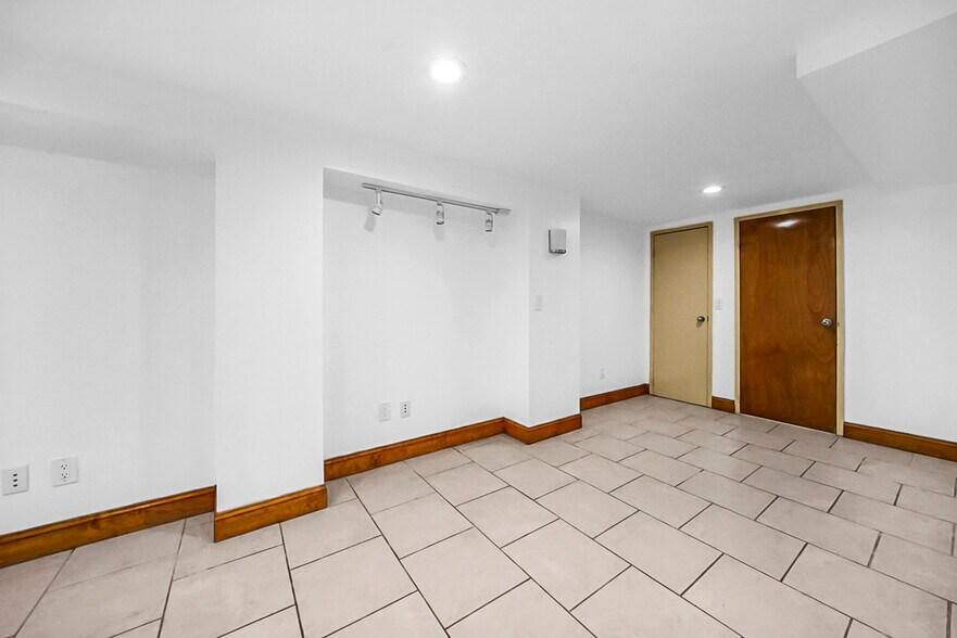 More Photos Of 64 7th Ave, Brooklyn Apartments For Sale