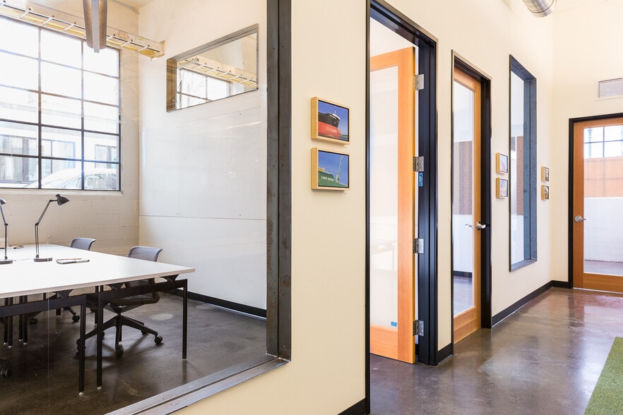 More Photos Of 300 NW 14th Ave, Portland Coworking Space