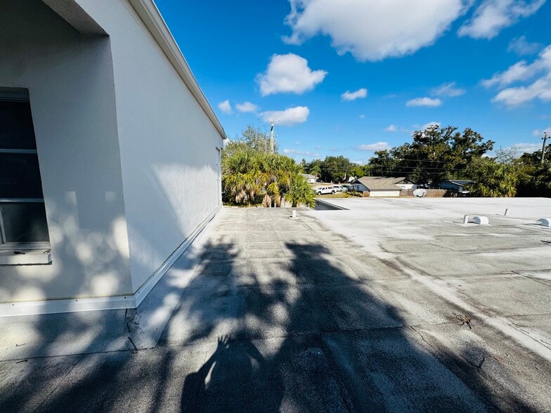 More Photos Of 4509 Bee Ridge Rd, Sarasota Medical For Sale