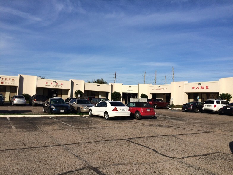 More Photos Of 5855 Sovereign Dr, Houston Office For Lease