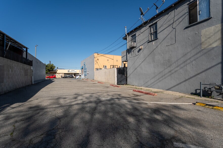 More Photos Of 3323 W Beverly Blvd, Montebello Office Residential For Sale