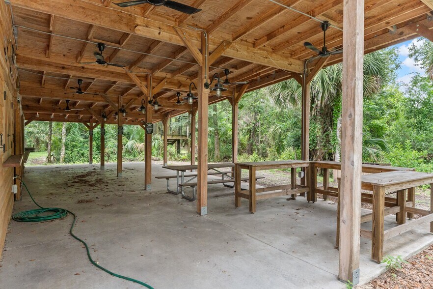 More Photos Of 6440 Cedar Ln, Brooksville Sports And Entertainment For Sale