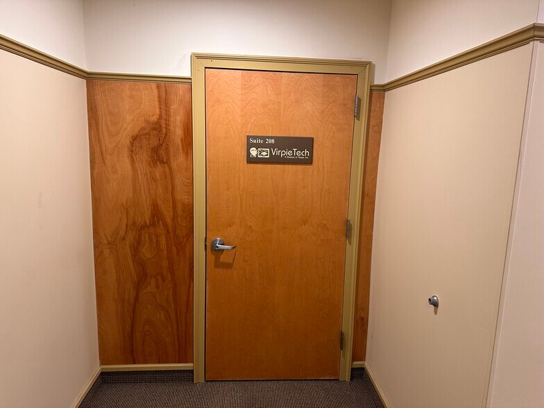More Photos Of 1449 Old Waterbury Rd, Southbury Office For Lease