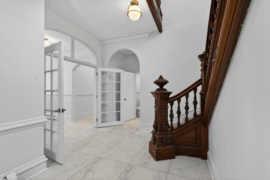 More Photos Of 86 Summer St, Haverhill Apartments For Sale