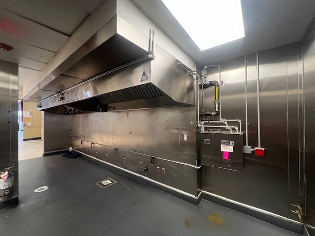 More Photos Of 110 E 23rd St, New York Office Residential For Lease