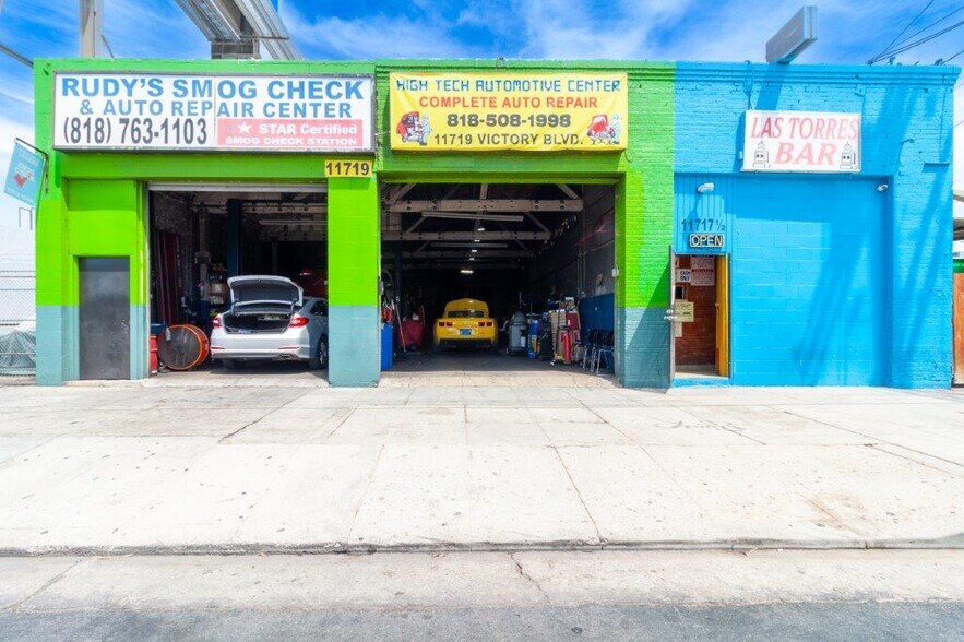 More Photos Of 11719 Victory Blvd, North Hollywood Storefront For Sale