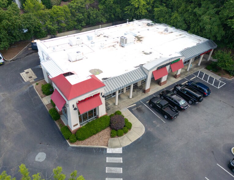 More Photos Of 200 W Peace St, Raleigh Freestanding For Lease