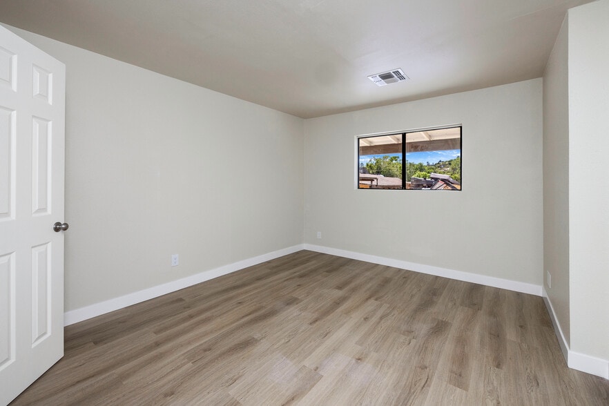 More Photos Of 409 S Montezuma St, Prescott Hotel For Sale