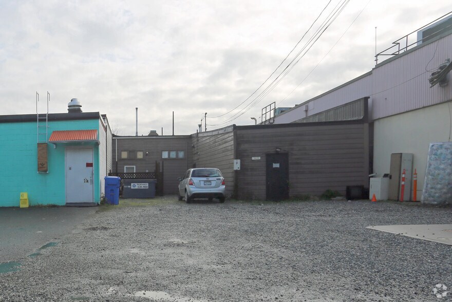 More Photos Of 5625 176 St, Surrey Flex For Sale