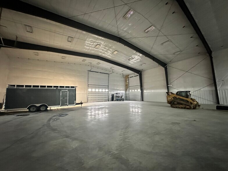 More Photos Of 2777 S 56th St W, Billings Warehouse For Lease