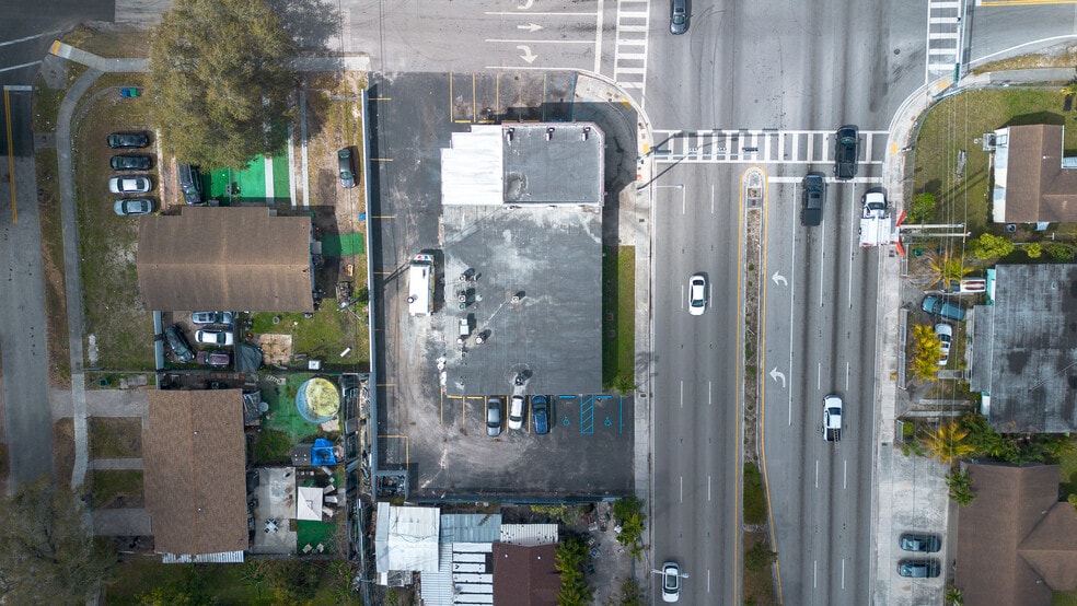 More Photos Of 1186 NW 103rd St, Miami Freestanding For Lease
