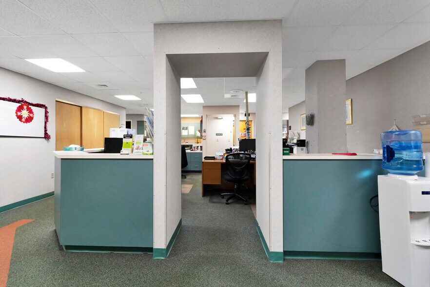 More Photos Of 2525 Harbor Blvd, Port Charlotte Medical For Lease