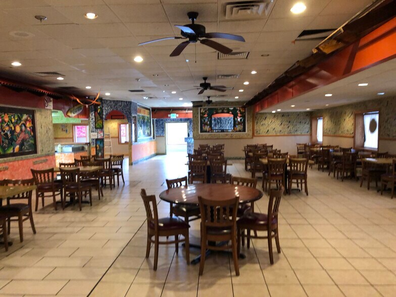 More Photos Of 3535 S Main St, Elkhart Restaurant For Sale