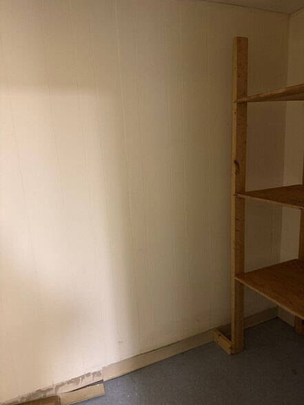 More Photos Of 25367 Lankford Hwy, Onley Light Distribution For Lease